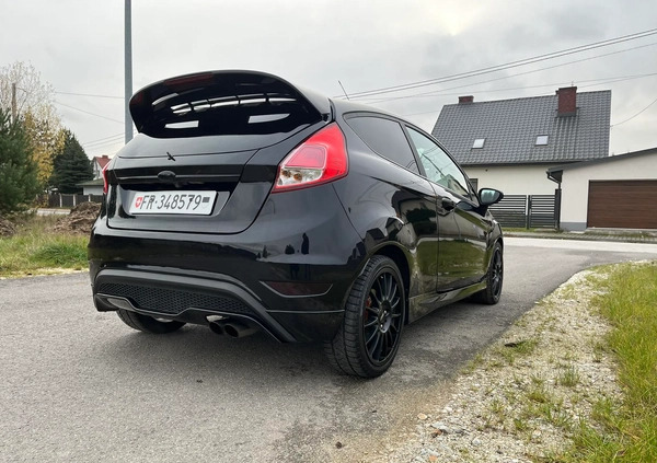 Ford Fiesta cena 43900 przebieg: 104000, rok produkcji 2014 z Kielce małe 742